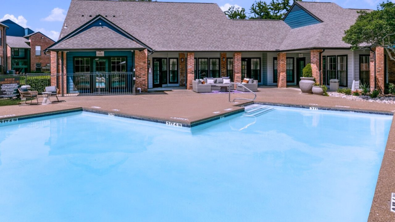 The Dayton Apartments Swimming Pool The Dayton Apartments Swimming Pool