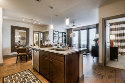 Centric One90 - 1 Centric One90 - East Plano Apartment