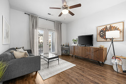 Bell Gateway Village - 2 Bell Gateway Village - Luxury Apartment
