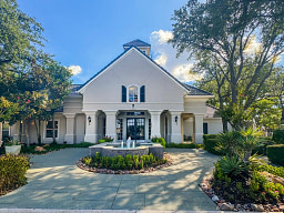 Saxony at Chase Oaks - 1 Saxony at Chase Oaks - Central Plano Apartment