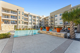 Latitude-3 Latitude- Luxury Apartment