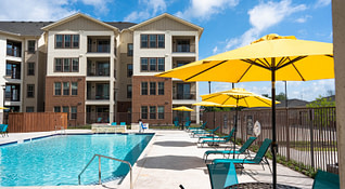 Twin Rivers at Collin Creek - 2 Twin Rivers at Collin Creek - Main Page