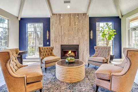 Colonnade at Willow Bend -  Main Page