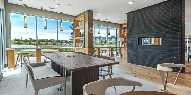 Luxia Preston- Main Page