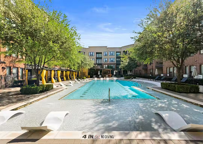 AMLI West Plano - Main Page